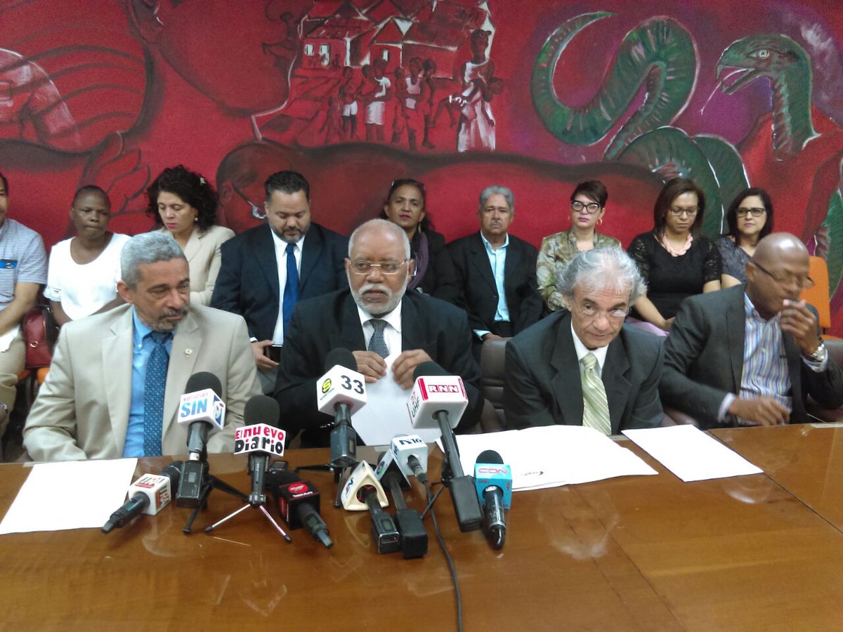 Colegio Médico dice se mantiene llamado a suspensión de servicios afiliados ARS Humano Colegio Médico dice se mantiene llamado a suspensión de servicios afiliados ARS Humano