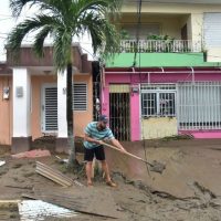 Devastación ‘apocalíptica’ en Puerto Rico y poca ayuda a la vista