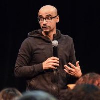 Escritor dominicano Junot Díaz pide a Trump más ayuda para Puerto Rico