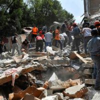 Suben a 139 los fallecidos por el terremoto en México