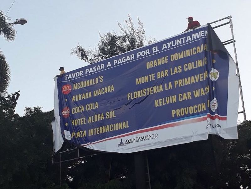 Alcaldía de Santiago publica empresas que no pagan impuestos al cabildo