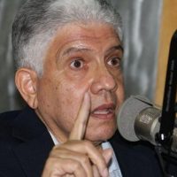 Eduardo Estrella critica soberbia que ve hay en el Gobierno