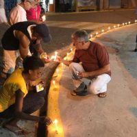 Encienden velas para demandar un acueducto; más de 30 años en espera