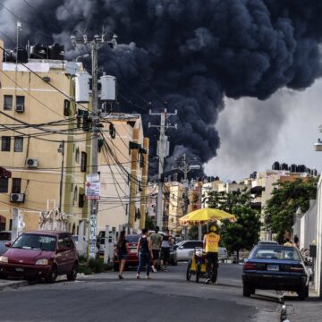 Increíble fuego en #PlazaLama 2 de 4 | Via @MisaelRincon