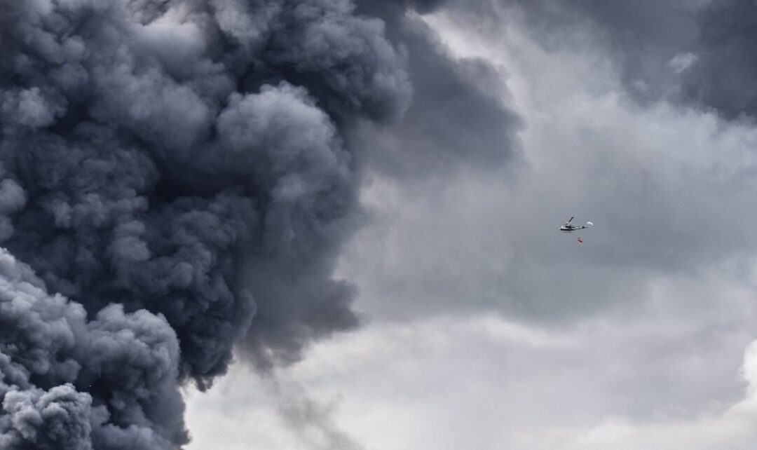 Increíble fuego en #PlazaLama 4 de 4 | Via @MisaelRincon