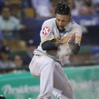 Las Águilas Cibaeñas le dañan la fiesta de apertura del campeonato de béisbol a los Tigres del Licey