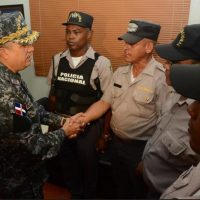 Hace 41 días fue reconocido por rechazar soborno de narcos y el lunes lo mataron frente a su casa