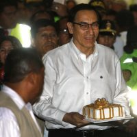 Martín Vizcarra se convierte en nuevo presidente de Perú