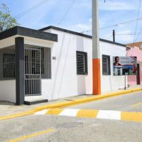 Ministerio de Obras Públicas reconstruye casa de mujer que enviudó con cinco hijos