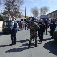 Toma de rehenes en un supermercado del sur de Francia deja al menos dos muertos