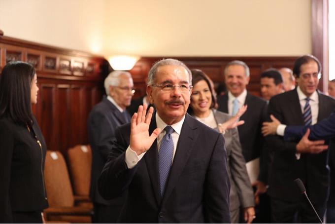 Un 68,3 % de dominicanos desaprueba reforma constitucional para reelección, según encuesta