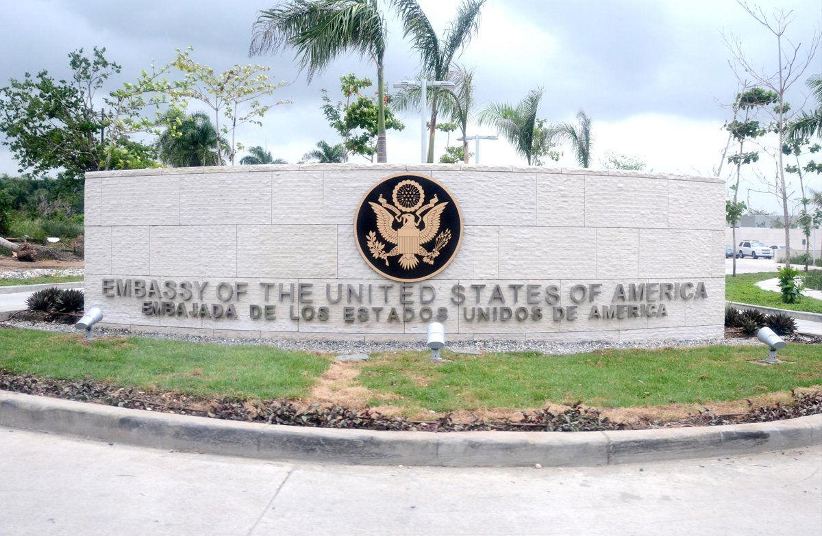 Embajada de EEUU en Dominicana anuncia reapertura de servicios