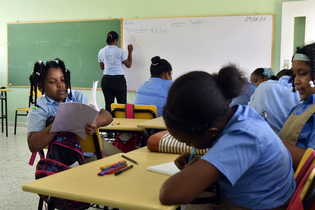 Profesor denuncia que docentes han perdido autoridad en escuelas