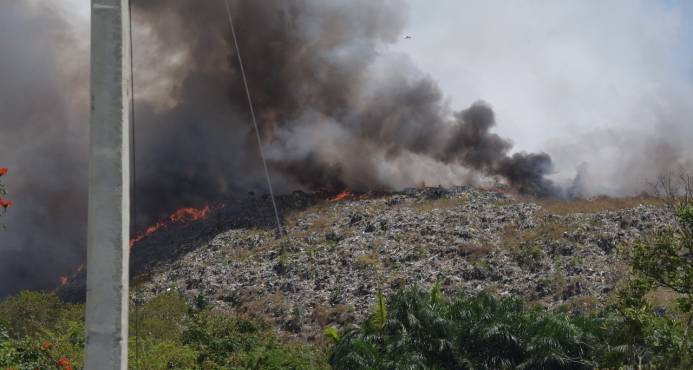 Un nuevo fuego afecta el vertedero de Duquesa