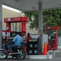 Suben RD$4.00 gasolina regular, RD$3.00 a la premium, los gasoil y el GLP RD$3.00