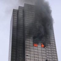 Muere una persona por el incendio en la Torre Trump en Nueva York