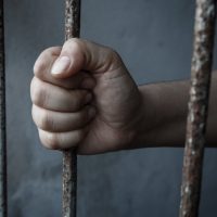 Condenan a 40 años de prisión a hombre por matar a otro con un arma ilegal