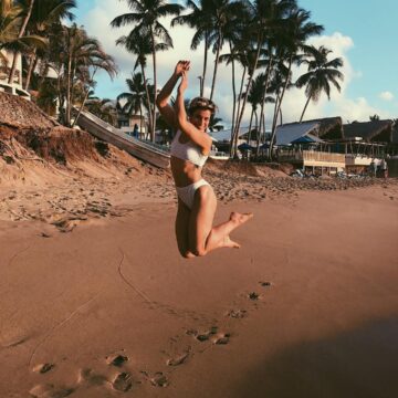 Nashla Bogaert 1, 27 de Marzo 2018 – Hot Bikini Semana Santa 2018