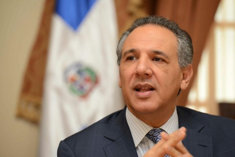 José Ramón Peralta dice que abrir padrón PLD conviene a jóvenes