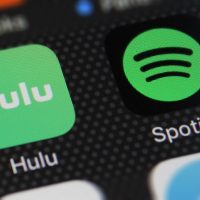 Spotify y Hulu se unen para ofrecer sus servicios