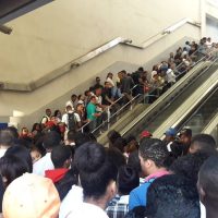 Cientos de usuarios varados en Metro de Santo Domingo tras falla en el sistema