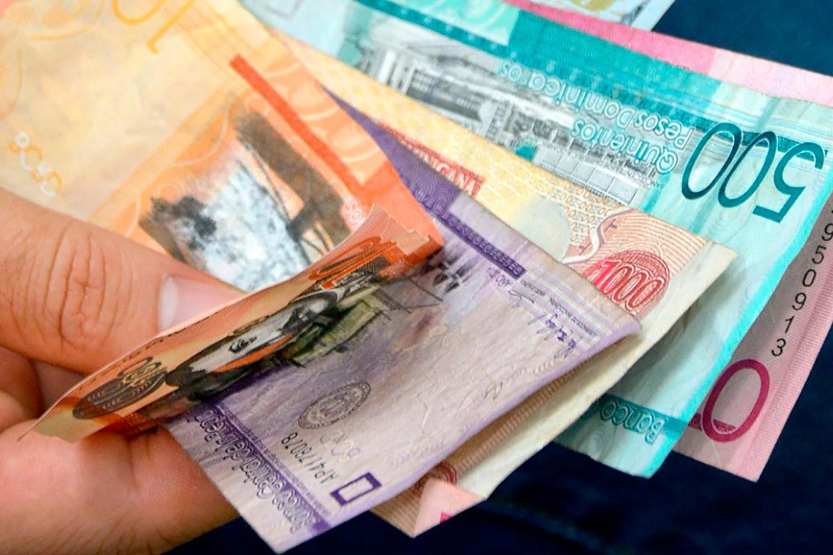 Desde hoy empleados tendrán alza salarial