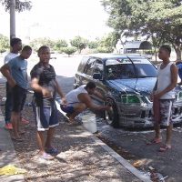 Someterán a lavadores informales de vehículos que no obedezcan a las autoridades