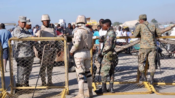 Incontrolable: El cruce de ilegales haitianos burla cordón militar fronterizo