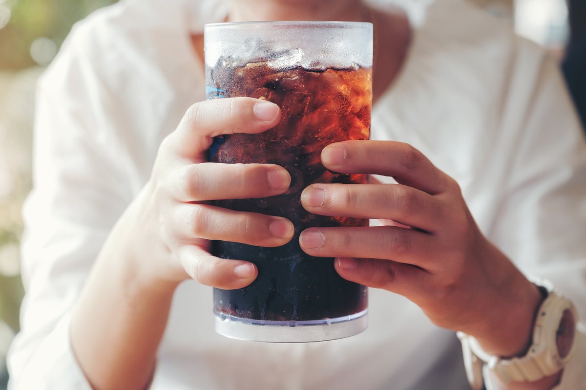 Con reforma fiscal, Gobierno cobraría impuesto a las bebidas azucaradas