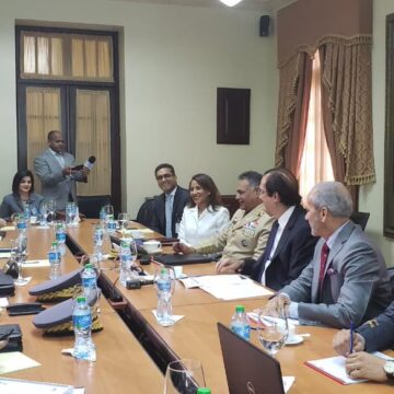 Una reunión con los altos mando militares, policiales y del DNI se lleva a cabo en el Palacio Nacional