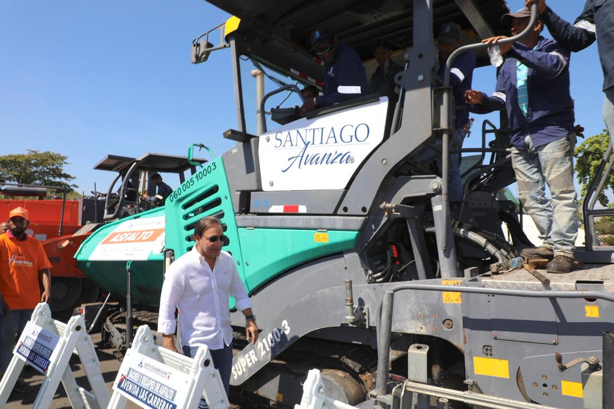 Alcalde Santiago anuncia programa de bacheo, asfaltado y señalización con inversión de 60 millones de pesos