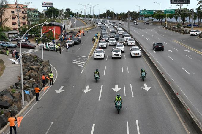 Regreso a la ciudad fue lento y hoy se reinician las labores