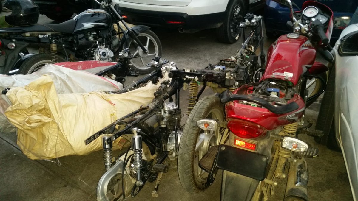 Desmantelan banda robaba motocicletas