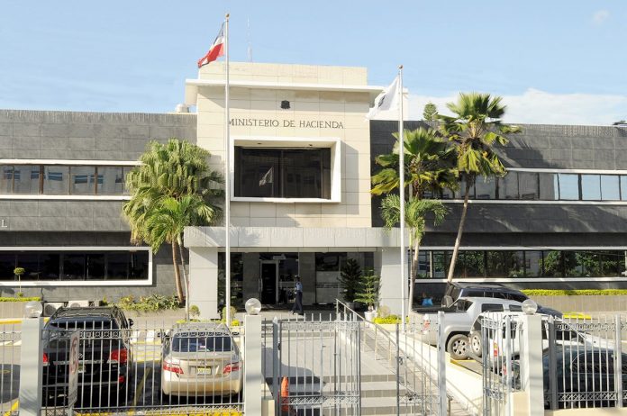 Reajuste salarial trae retraso en pago de algunas nóminas y se aplica parcialmente en otras