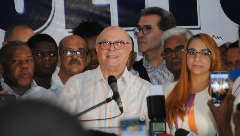 Hipólito reclama combatir actos de corrupción