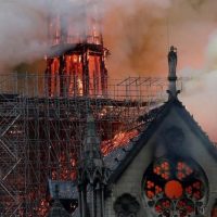 Ministro de Cultura RD dice incendio Notre Dame es tragedia para la humanidad