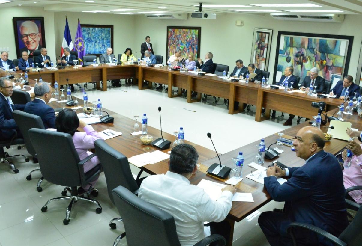 Sector de Leonel está convencido Danilo no va 2020