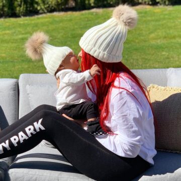 Karen Yapoort Enloquece de Amor y Muestra a su Bebe – 12 Abril 2019