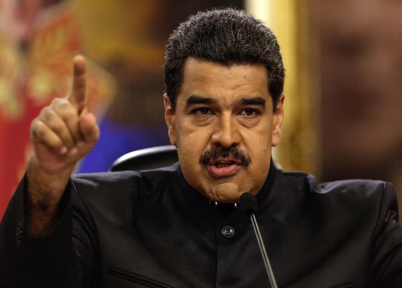 Maduro dice contar con la “total lealtad” de los jefes militares de Venezuela