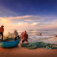 Un pescador muerto y tres sobrevivientes en naufragio en costas dominicanas