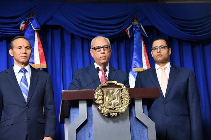 Gobierno dice es irrevocable disolución de IDSS; aclaran no eliminaran cesantía