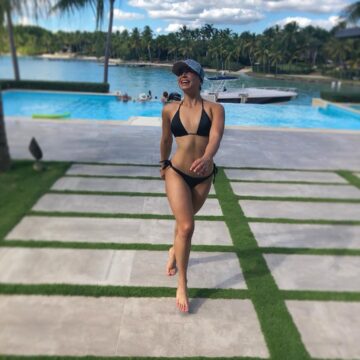 Nicole Lockward, Instagram – Hot Bikini Dominicana – 19 Enero 2019