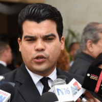 Wellington Arnaud le pide a Nicolás Maduro salga del cuerpo de Danilo Medina