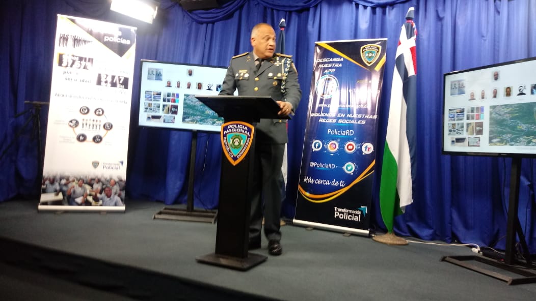 Policía apresa 5 haitianos y mata a otro; dice robaban en casas exclusivas
