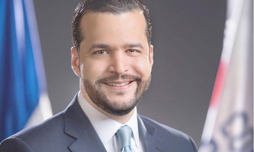 Rafael Paz anuncia aspira a senador del Distrito Nacional