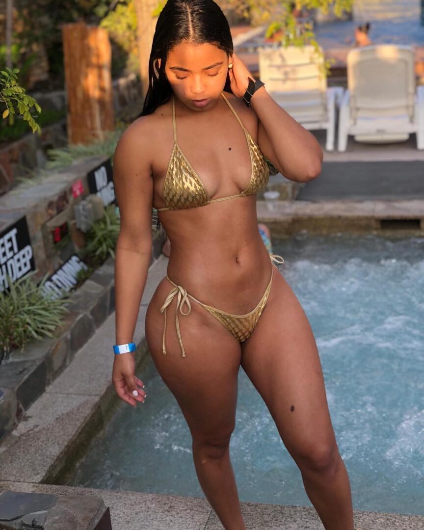 Rosaiiriis Toribio, Instagram y Hot Bikini Dominicana – 05 Octubre 2018