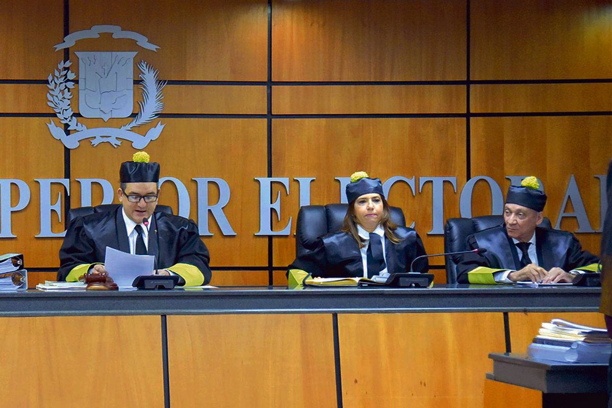 El PRD solicitará en esta semana juicio político contra tres jueces del TSE