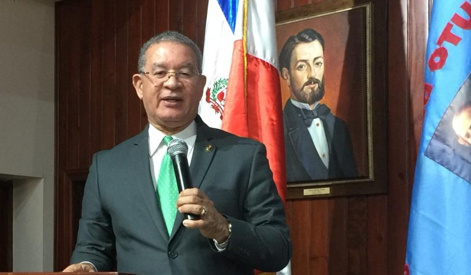 Eligen a Wilson Gómez nuevo presidente del Instituto Duartiano