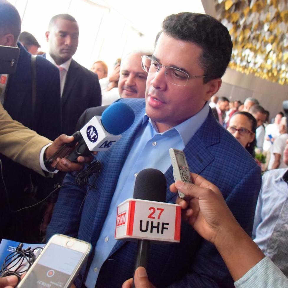 Collado no habla de reelección pese a resultados de encuestas que le otorga 77%