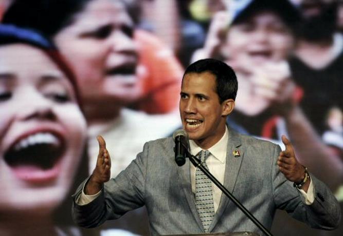 Guaidó convoca a "toda Venezuela a las calles" mañana para derrocar a Maduro